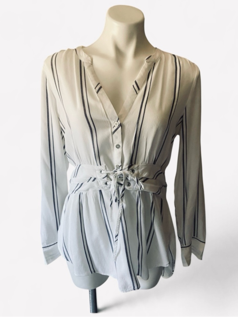 Soho New York Company Jeans Striped Peplum Tunic Blouse in White & Blue Size Med